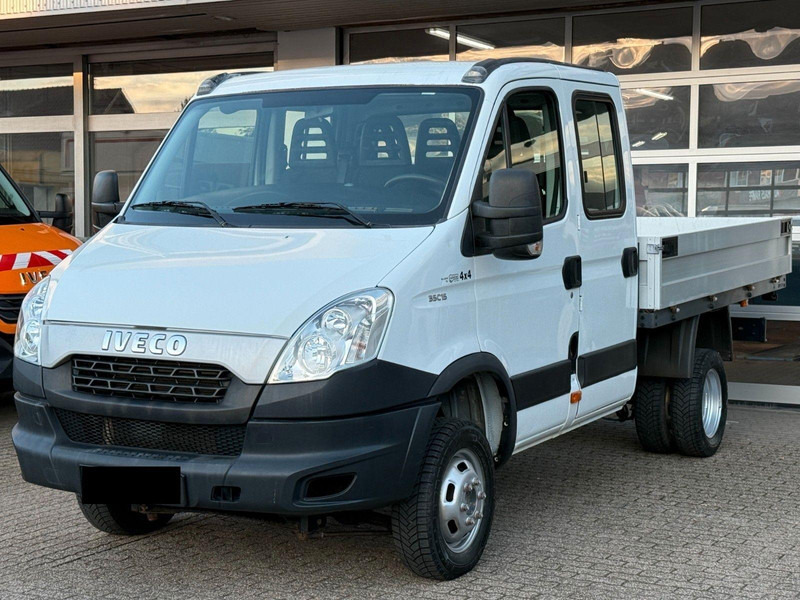 Iveco Daily 35C15 flatbed - Ladbil, Mandskabsbil: billede 1 Iveco Daily 35C15 flatbed - Ladbil, Mandskabsbil: billede 1