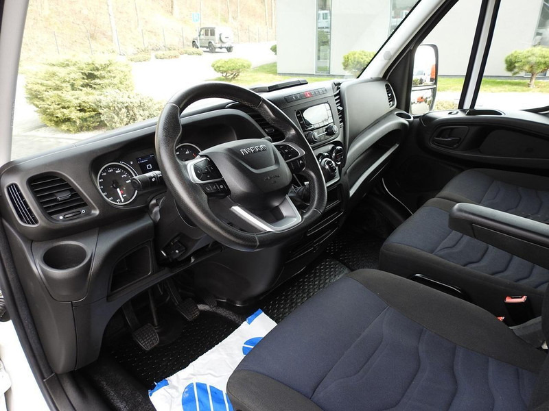Iveco Daily 35S18 PLANDEKA 10 PALET WEBASTO TEMPOMAT KLIMATYZACJA 18 - Varebil med presenning: billede 2 Iveco Daily 35S18 PLANDEKA 10 PALET WEBASTO TEMPOMAT KLIMATYZACJA 18 - Varebil med presenning: billede 2
