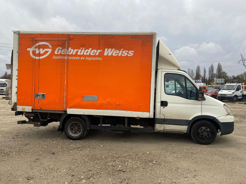 Iveco Daily 40 C 15 - Koffer + DHollandia LBW - Varebil med kasse: billede 4 Iveco Daily 40 C 15 - Koffer + DHollandia LBW - Varebil med kasse: billede 4