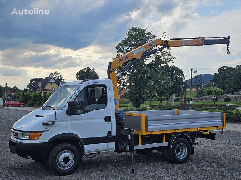 Iveco Daily 65c-15 Flatbed + crane Copma - Lastbil med lad, Lastbil med kran: billede 1 Iveco Daily 65c-15 Flatbed + crane Copma - Lastbil med lad, Lastbil med kran: billede 1