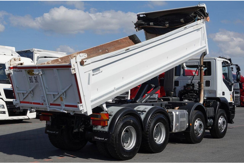 Iveco TRAKKER / 8x4 / WYWROTKA / HYDROBURTA / BORDMATIC / EURO 6 / ME - Tipvogn lastbil: billede 4 Iveco TRAKKER / 8x4 / WYWROTKA / HYDROBURTA / BORDMATIC / EURO 6 / ME - Tipvogn lastbil: billede 4