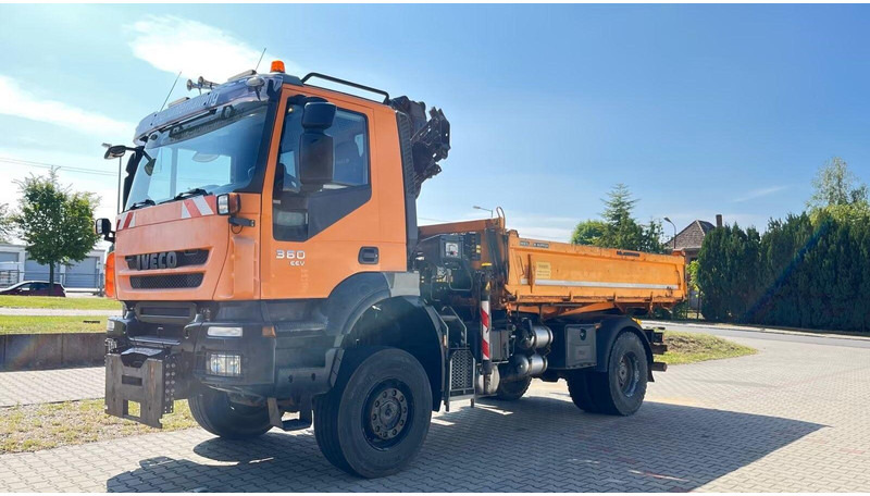 Iveco Trakker 360 EEV - 3 way tipper + crane - Tipvogn lastbil, Lastbil med kran: billede 2 Iveco Trakker 360 EEV - 3 way tipper + crane - Tipvogn lastbil, Lastbil med kran: billede 2