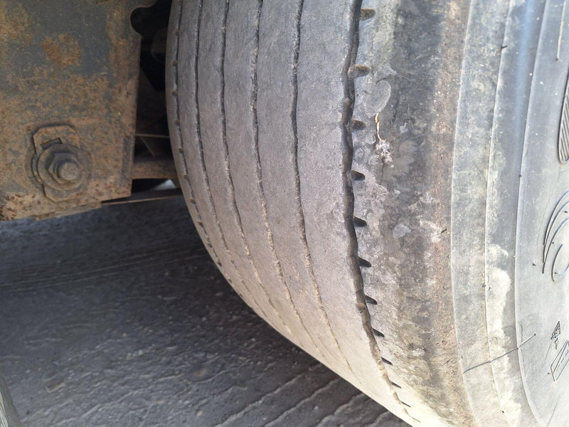 Gardintrailer Krone SD Pritsche+Plane - Mega semi-trailer: billede 15