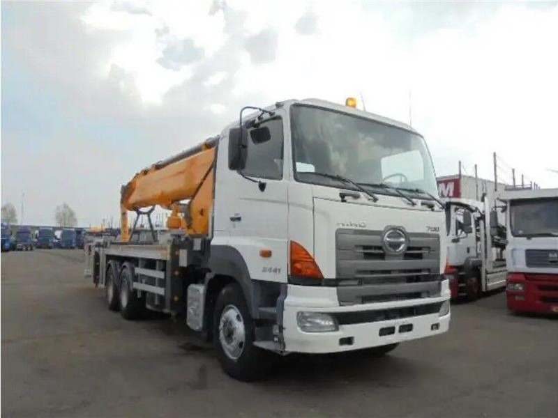 Hino 700 3441 6X4 Emelőkosaras 22,8m - Lastbil, Lastbil med kran: billede 5 Hino 700 3441 6X4 Emelőkosaras 22,8m - Lastbil, Lastbil med kran: billede 5