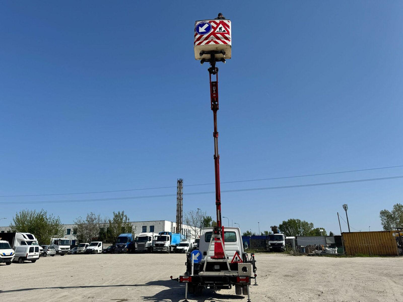 Lastbil, Lastbil med kran Iveco 35-140 S Ruthmann 145 TJ - Lifting Basket: billede 14