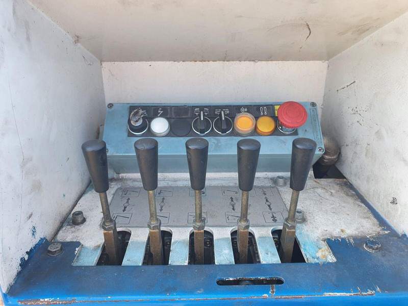 Lastbil, Lastbil med kran Iveco Eurocargo ML 180 E 24 - Bizocchi KJF 320 lifting basket 32 m: billede 19