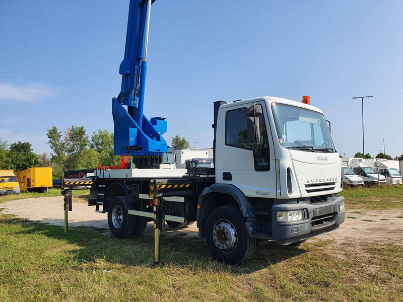 Iveco Eurocargo ML 180 E 24 - Bizocchi KJF 320 lifting basket 32 m - Lastbil, Lastbil med kran: billede 1 Iveco Eurocargo ML 180 E 24 - Bizocchi KJF 320 lifting basket 32 m - Lastbil, Lastbil med kran: billede 1