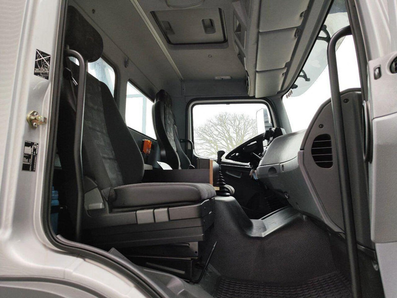 Lastbil, Lastbil med kran Mercedes-Benz Axor 1824 - Lifting basket: billede 13