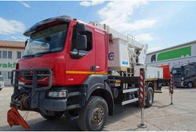 Renault KERAX 410.19 4x4 Emelőkosaras Cela 17m - Lastbil, Lastbil med kran: billede 2 Renault KERAX 410.19 4x4 Emelőkosaras Cela 17m - Lastbil, Lastbil med kran: billede 2