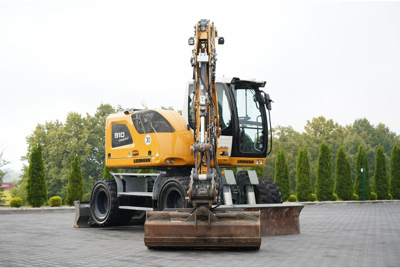Leje en Liebherr 910 COMPACT LITRONIC  / KOPARKA KOŁOWA / KLIMATYZACJA / KAMERA Liebherr 910 COMPACT LITRONIC  / KOPARKA KOŁOWA / KLIMATYZACJA / KAMERA: billede 6