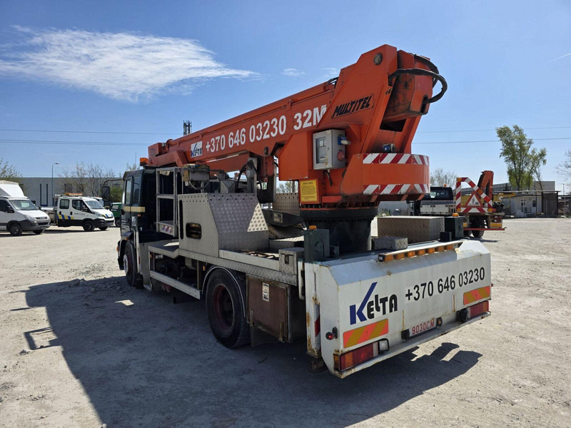 Lastbil med mandskabslift MAN 18.264 Multitel ALU 32m: billede 9 Lastbil med mandskabslift MAN 18.264 Multitel ALU 32m: billede 9