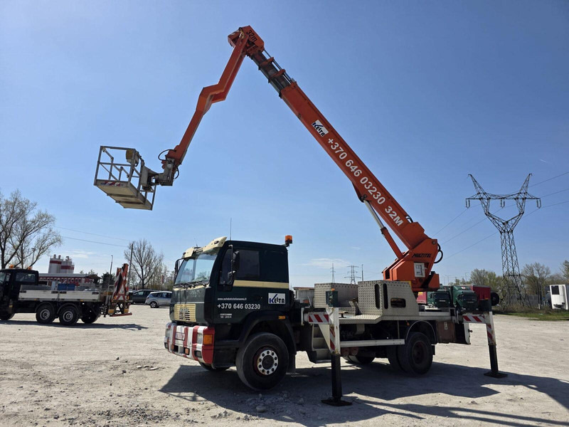 Lastbil med mandskabslift MAN 18.264 Multitel ALU 32m: billede 11 Lastbil med mandskabslift MAN 18.264 Multitel ALU 32m: billede 11