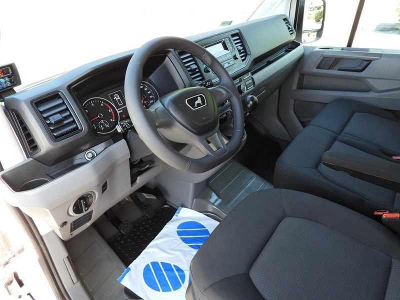 MAN TGE 3.140 CHŁODNIA KONTENER -1*C 8 PALET FUNKCJA GRZANIA TEMPOMA - Kølebil: billede 2 MAN TGE 3.140 CHŁODNIA KONTENER -1*C 8 PALET FUNKCJA GRZANIA TEMPOMA - Kølebil: billede 2