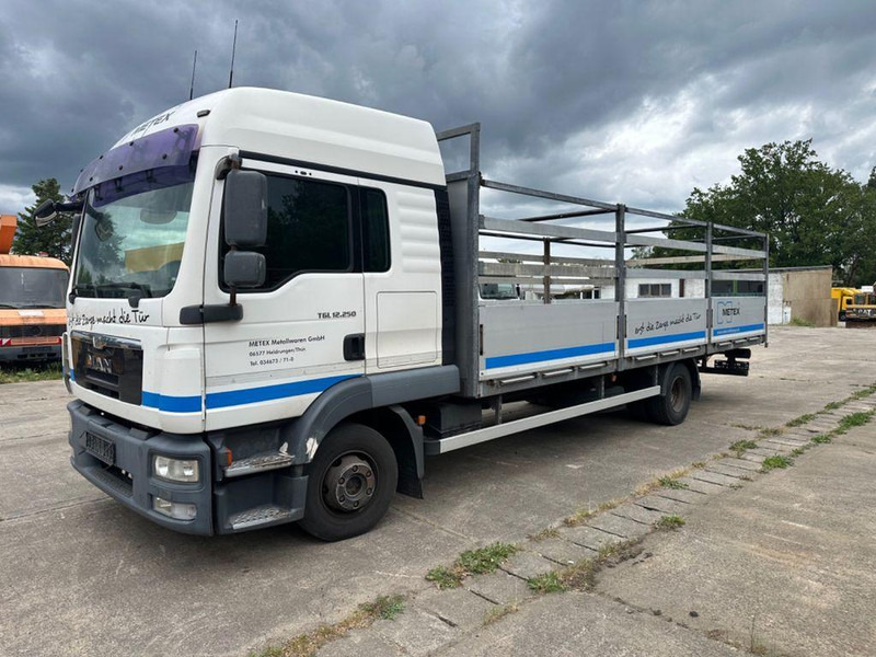 MAN TGL 12 250 euró5 - Lastbil med lad, Lastbil med kran: billede 1 MAN TGL 12 250 euró5 - Lastbil med lad, Lastbil med kran: billede 1