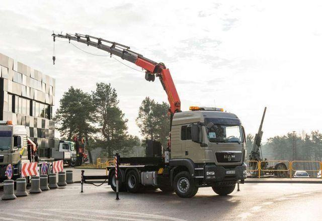 MAN TGS 26.480 6x6 PALFINGER PK 34002 SH Crane Winc - Lastbil med lad, Lastbil med kran: billede 2 MAN TGS 26.480 6x6 PALFINGER PK 34002 SH Crane Winc - Lastbil med lad, Lastbil med kran: billede 2
