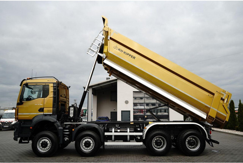 MAN TGS 41.480 / 8X6 / WYWROTKA / S1 - TYLNOZSYP / AUTOMAT / FABRYCZ - Tipvogn lastbil: billede 3 MAN TGS 41.480 / 8X6 / WYWROTKA / S1 - TYLNOZSYP / AUTOMAT / FABRYCZ - Tipvogn lastbil: billede 3