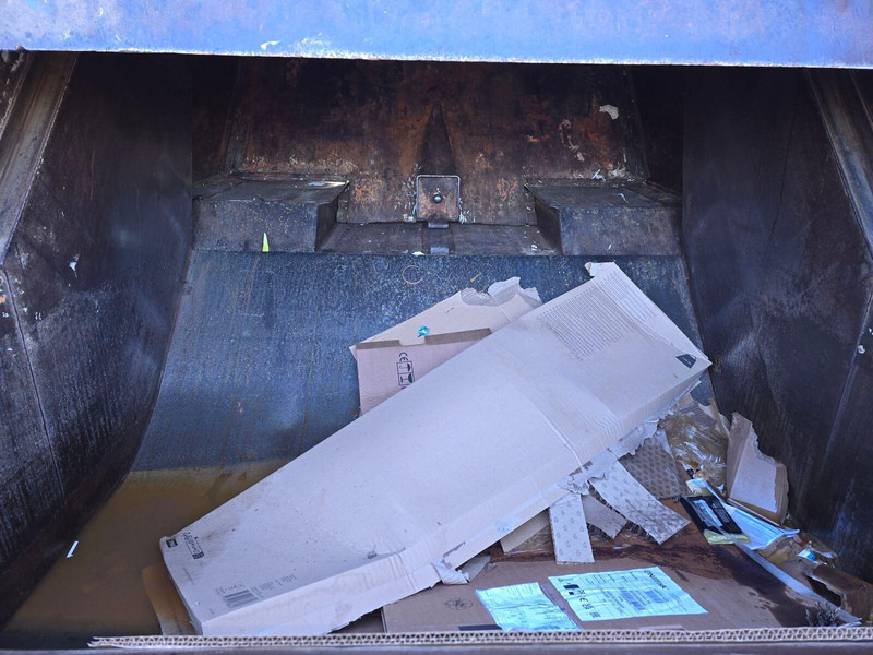 Leje en Mercedes-Benz 1823 Econic 6x2 - Garbage Truck Mercedes-Benz 1823 Econic 6x2 - Garbage Truck: billede 12 Leje en Mercedes-Benz 1823 Econic 6x2 - Garbage Truck Mercedes-Benz 1823 Econic 6x2 - Garbage Truck: billede 12