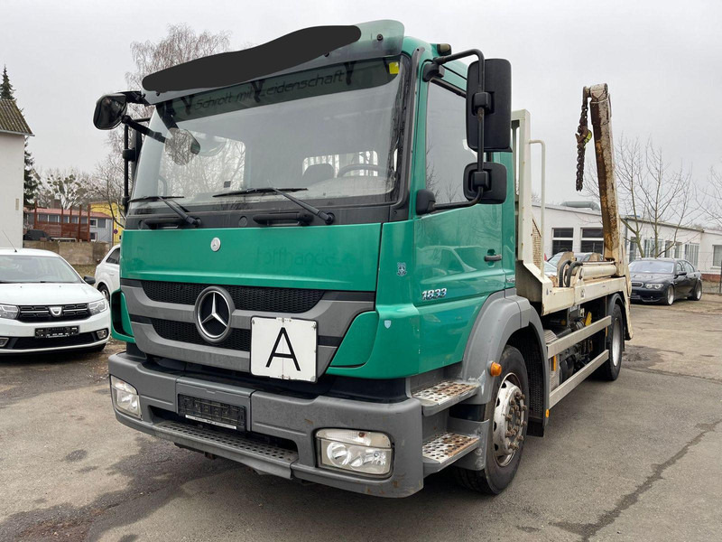 Mercedes-Benz 1833 Absetzkipper Bluetec 5 Klima 2 Hand Orig Km - Containerbil/ Veksellad lastbil, Lastbil med kran: billede 2 Mercedes-Benz 1833 Absetzkipper Bluetec 5 Klima 2 Hand Orig Km - Containerbil/ Veksellad lastbil, Lastbil med kran: billede 2