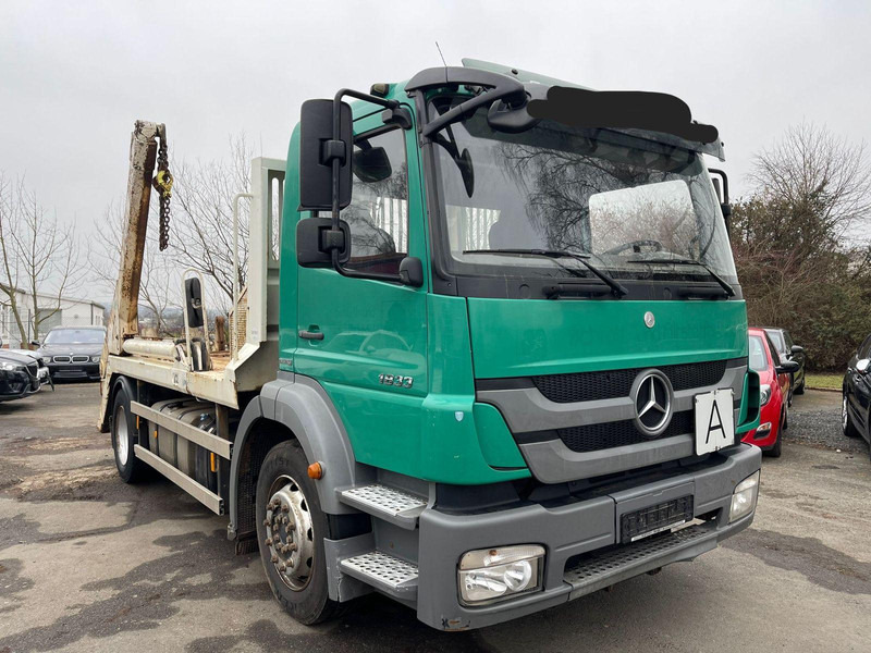 Mercedes-Benz 1833 Absetzkipper Bluetec 5 Klima 2 Hand Orig Km - Containerbil/ Veksellad lastbil, Lastbil med kran: billede 1 Mercedes-Benz 1833 Absetzkipper Bluetec 5 Klima 2 Hand Orig Km - Containerbil/ Veksellad lastbil, Lastbil med kran: billede 1