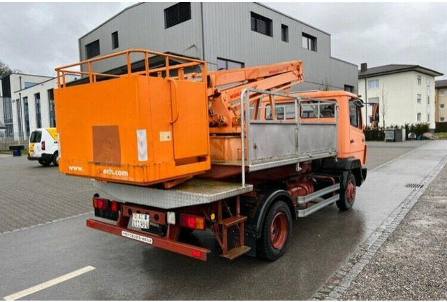 Mercedes-Benz 709 Bucket truck Wumag 14 m - Lastbil med mandskabslift: billede 4 Mercedes-Benz 709 Bucket truck Wumag 14 m - Lastbil med mandskabslift: billede 4