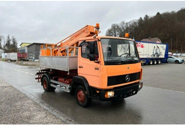 Mercedes-Benz 709 Bucket truck Wumag 14 m - Lastbil med mandskabslift: billede 2 Mercedes-Benz 709 Bucket truck Wumag 14 m - Lastbil med mandskabslift: billede 2