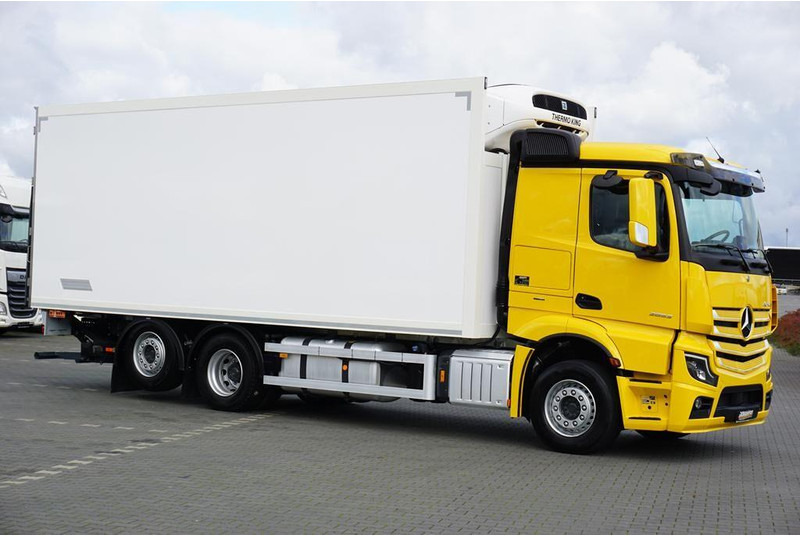 Mercedes-Benz ACTROS / 2853 / ACC / E 6 / MP 5 / CHŁODNIA + WINDA / 18 PALET / - Kølevogn lastbil: billede 4 Mercedes-Benz ACTROS / 2853 / ACC / E 6 / MP 5 / CHŁODNIA + WINDA / 18 PALET / - Kølevogn lastbil: billede 4