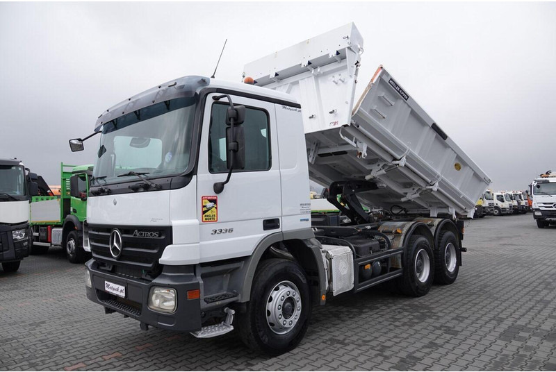Mercedes-Benz ACTROS 3336 / 6x4 / WYWROTKA / BORDMATIC / HYDROBURTA / MEILLER - Tipvogn lastbil: billede 3 Mercedes-Benz ACTROS 3336 / 6x4 / WYWROTKA / BORDMATIC / HYDROBURTA / MEILLER - Tipvogn lastbil: billede 3