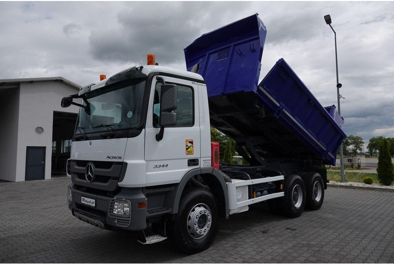 Mercedes-Benz ACTROS 3344 / 6x4 / WYWROTKA 2 STR / BORDMATIC / HYDROBURTA / HY - Tipvogn lastbil: billede 3 Mercedes-Benz ACTROS 3344 / 6x4 / WYWROTKA 2 STR / BORDMATIC / HYDROBURTA / HY - Tipvogn lastbil: billede 3