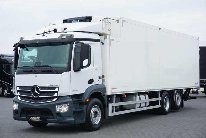 Mercedes-Benz ANTOS / 2535 / EURO 6 / CHŁODNIA + WINDA / 23 PALETY / OŚ SKRĘTN - Kølevogn lastbil: billede 2 Mercedes-Benz ANTOS / 2535 / EURO 6 / CHŁODNIA + WINDA / 23 PALETY / OŚ SKRĘTN - Kølevogn lastbil: billede 2