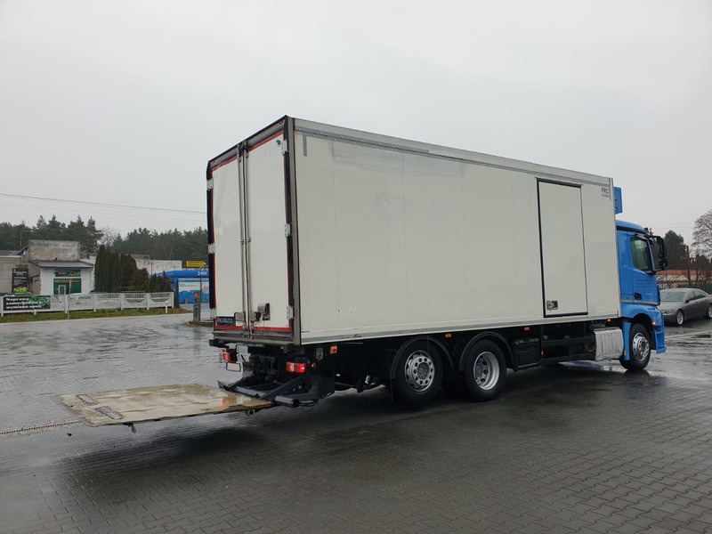 Mercedes-Benz ANTOS 2540 REFRIGERATOR + LIFT + SIDE DOOR - Kølevogn lastbil: billede 4 Mercedes-Benz ANTOS 2540 REFRIGERATOR + LIFT + SIDE DOOR - Kølevogn lastbil: billede 4