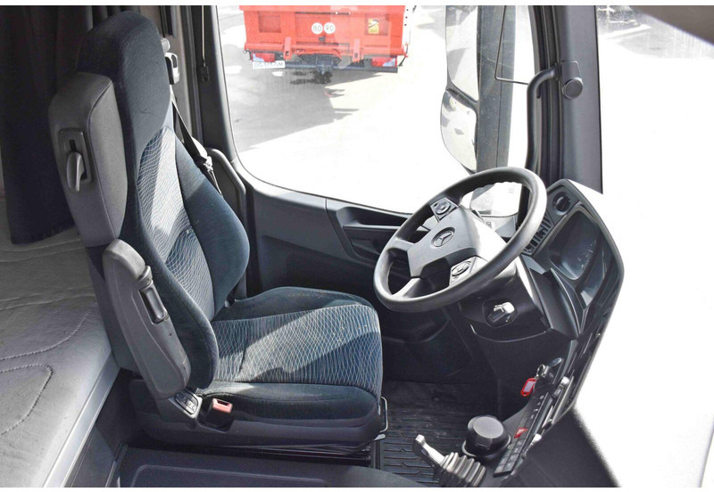 Leje en Mercedes-Benz AROCS 2542 Mercedes-Benz AROCS 2542: billede 12 Leje en Mercedes-Benz AROCS 2542 Mercedes-Benz AROCS 2542: billede 12