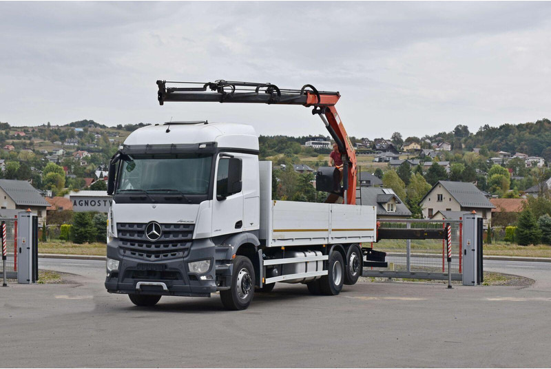 Mercedes-Benz AROCS 2542 - Lastbil med lad, Lastbil med kran: billede 2 Mercedes-Benz AROCS 2542 - Lastbil med lad, Lastbil med kran: billede 2
