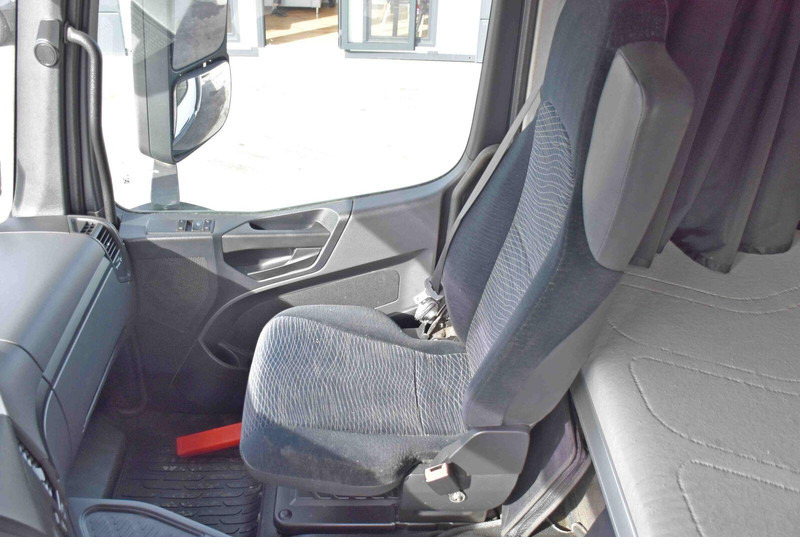 Leje en Mercedes-Benz AROCS 2542 Mercedes-Benz AROCS 2542: billede 10 Leje en Mercedes-Benz AROCS 2542 Mercedes-Benz AROCS 2542: billede 10