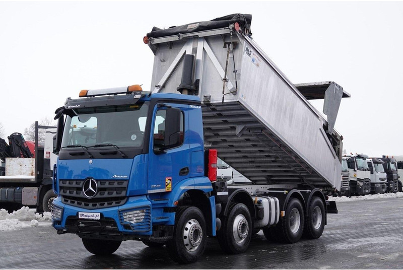 Mercedes-Benz AROCS 3243 / 8x4 / WYWROTKA 20m3 / TYLNOZSYP / EURO 6 / OPONY 10 - Tipvogn lastbil: billede 1 Mercedes-Benz AROCS 3243 / 8x4 / WYWROTKA 20m3 / TYLNOZSYP / EURO 6 / OPONY 10 - Tipvogn lastbil: billede 1