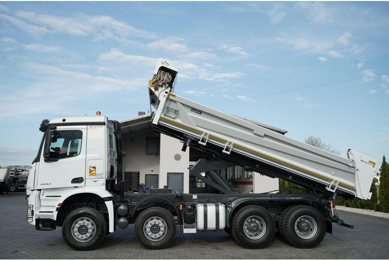 Mercedes-Benz AROCS 3243 / 8x4 / WYWROTKA DWUSTRONNA / HYDROBURTA / BORDMATIC - Tipvogn lastbil: billede 2 Mercedes-Benz AROCS 3243 / 8x4 / WYWROTKA DWUSTRONNA / HYDROBURTA / BORDMATIC - Tipvogn lastbil: billede 2