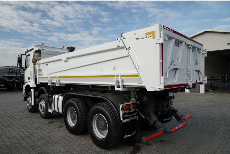 Tipvogn lastbil Mercedes-Benz AROCS 3243 / 8x4 / WYWROTKA DWUSTRONNA / HYDROBURTA / BORDMATIC: billede 13 Tipvogn lastbil Mercedes-Benz AROCS 3243 / 8x4 / WYWROTKA DWUSTRONNA / HYDROBURTA / BORDMATIC: billede 13