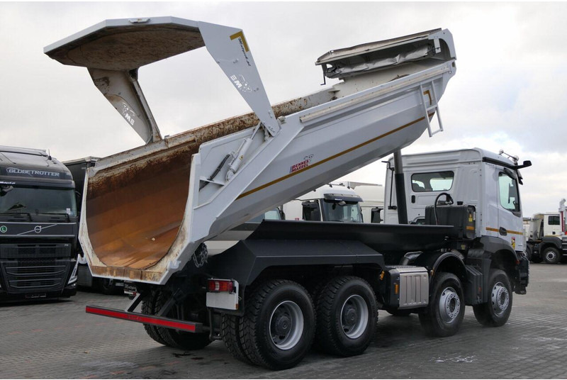 Mercedes-Benz AROCS 3246 / 8x4 / WYWROTKA / TYLNOZSYP / EURO 6 / OPONY 100 % - Tipvogn lastbil: billede 5 Mercedes-Benz AROCS 3246 / 8x4 / WYWROTKA / TYLNOZSYP / EURO 6 / OPONY 100 % - Tipvogn lastbil: billede 5