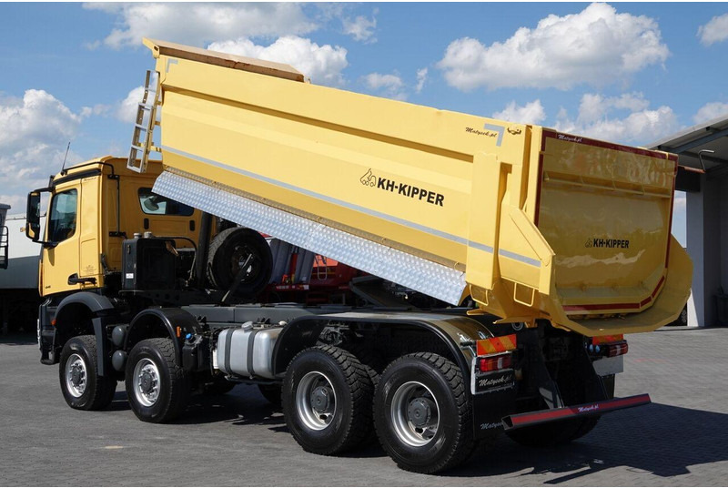 Mercedes-Benz AROCS 4145 / 8x8 / WYWROTKA TYLNOZSYPOWA / KH KIPPER  / EURO 6 - Tipvogn lastbil: billede 4 Mercedes-Benz AROCS 4145 / 8x8 / WYWROTKA TYLNOZSYPOWA / KH KIPPER  / EURO 6 - Tipvogn lastbil: billede 4