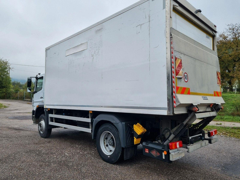Mercedes-Benz ATEGO 1323 4x4 Refrigerated CARRIER XARIOS 600MT + Tail Lift - Kølevogn lastbil: billede 3 Mercedes-Benz ATEGO 1323 4x4 Refrigerated CARRIER XARIOS 600MT + Tail Lift - Kølevogn lastbil: billede 3