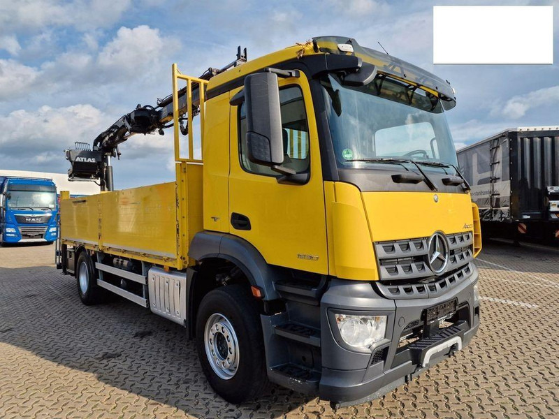 Mercedes-Benz Arocs 1830 - Lastbil med lad, Lastbil med kran: billede 3 Mercedes-Benz Arocs 1830 - Lastbil med lad, Lastbil med kran: billede 3