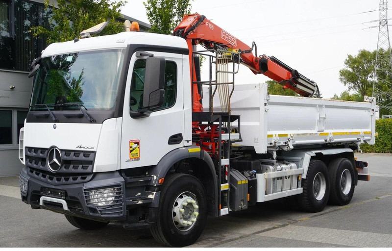 Mercedes-Benz Arocs 2636 - 3 way tipper + crane 6x4 - Tipvogn lastbil, Lastbil med kran: billede 1 Mercedes-Benz Arocs 2636 - 3 way tipper + crane 6x4 - Tipvogn lastbil, Lastbil med kran: billede 1
