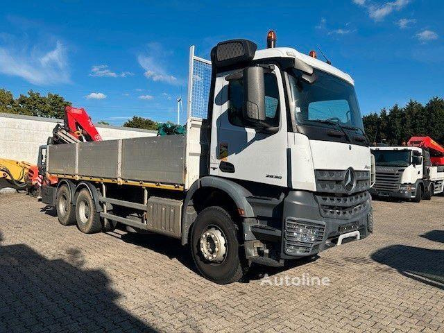 Mercedes-Benz Arocs 2636 - Flatbed truck + crane - Lastbil med lad, Lastbil med kran: billede 2 Mercedes-Benz Arocs 2636 - Flatbed truck + crane - Lastbil med lad, Lastbil med kran: billede 2
