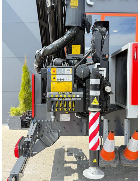 Lastbil med lad, Lastbil med kran Mercedes-Benz Arocs Actros 2532 / E6 / 6x2 / skrzynia + żuraw Palfinger / budo: billede 19