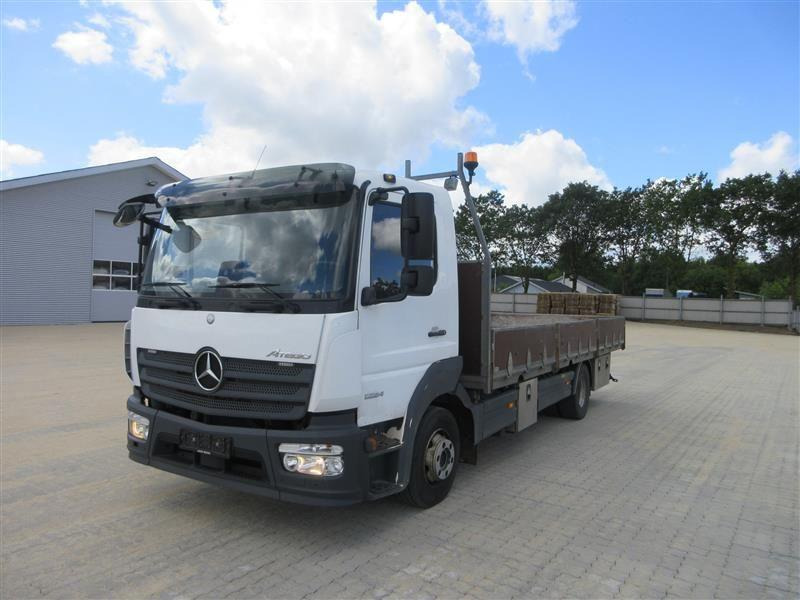 Mercedes-Benz Atego 1224 LNR - Lastbil med lad, Lastbil med kran: billede 2 Mercedes-Benz Atego 1224 LNR - Lastbil med lad, Lastbil med kran: billede 2