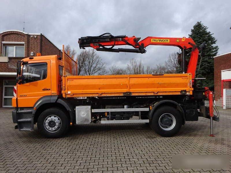 Mercedes-Benz Axor 1833 - 2 way tipper+crane - Tipvogn lastbil, Lastbil med kran: billede 5 Mercedes-Benz Axor 1833 - 2 way tipper+crane - Tipvogn lastbil, Lastbil med kran: billede 5