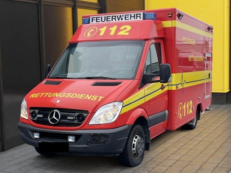 Mercedes-Benz Sprinter 516 CDI Ambulance car - Ambulance: billede 1 Mercedes-Benz Sprinter 516 CDI Ambulance car - Ambulance: billede 1