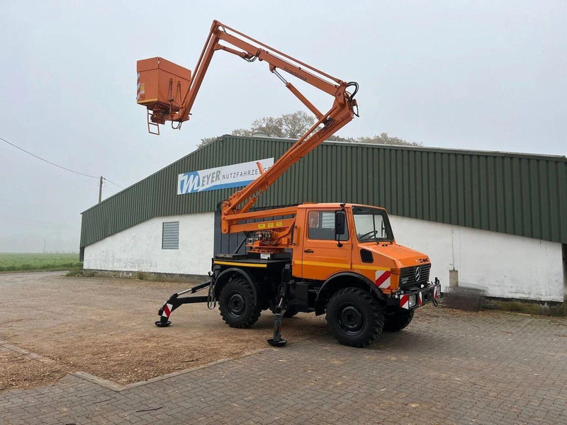 Mercedes-Benz Unimog 1200 4x4 - Lifting basket - Lastbil med mandskabslift, Lastbil med kran: billede 4 Mercedes-Benz Unimog 1200 4x4 - Lifting basket - Lastbil med mandskabslift, Lastbil med kran: billede 4