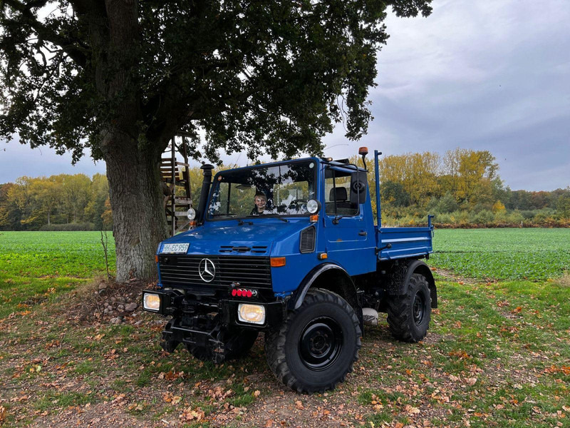 Mercedes-Benz Unimog 427 Platós hókotrócs - 2-hjulet traktor: billede 3 Mercedes-Benz Unimog 427 Platós hókotrócs - 2-hjulet traktor: billede 3