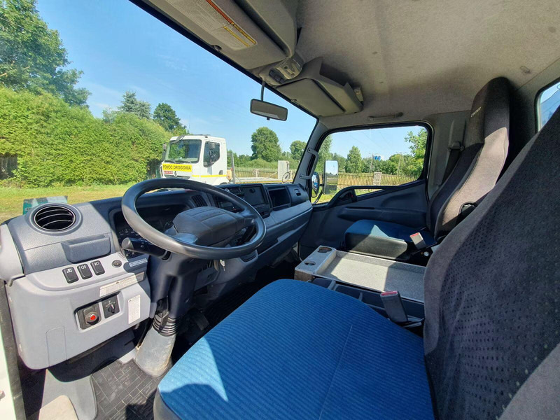 Mitsubishi Fuso Canter 7C15 - Flatbed truck + crane - Lastbil med lad, Lastbil med kran: billede 5 Mitsubishi Fuso Canter 7C15 - Flatbed truck + crane - Lastbil med lad, Lastbil med kran: billede 5