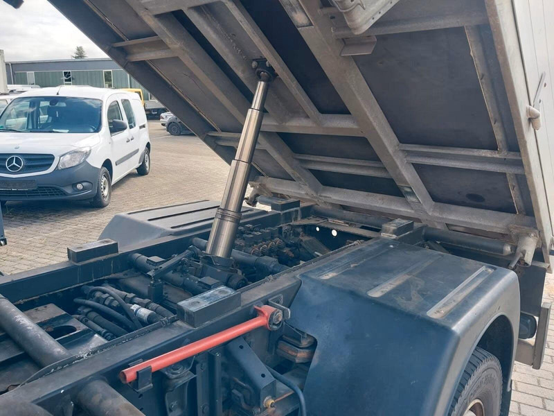 Leje en Mitsubishi Pfau Rexter A6500 - Tipper truck + crane Mitsubishi Pfau Rexter A6500 - Tipper truck + crane: billede 7 Leje en Mitsubishi Pfau Rexter A6500 - Tipper truck + crane Mitsubishi Pfau Rexter A6500 - Tipper truck + crane: billede 7